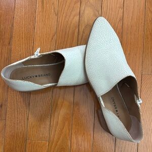 Lucky Brand Women's Cream Shoes